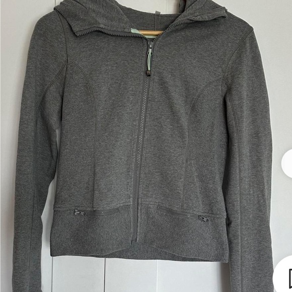 Lululemon Throw Me Over Hoodie (Size 8) - Picture 2 of 7